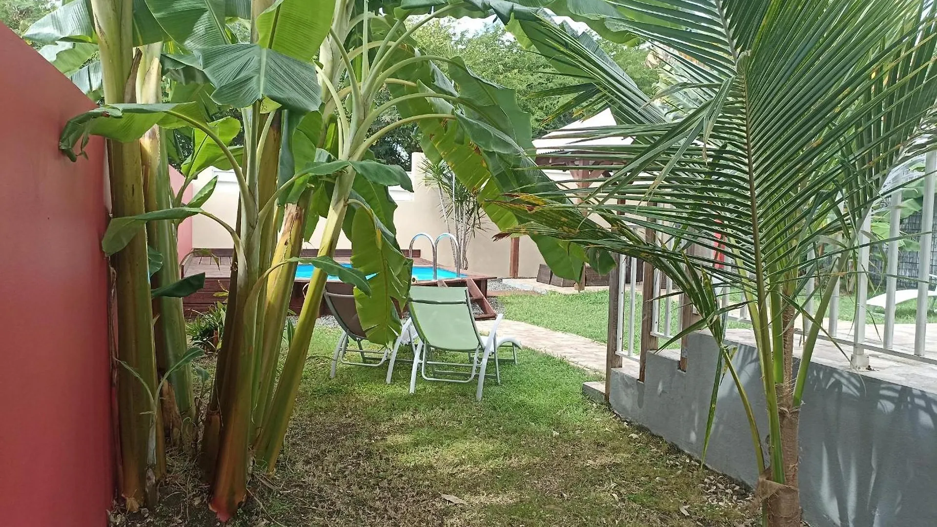 Nyaraló Gites Monoi 4 Personnes Avec Piscine Privee Saint-François